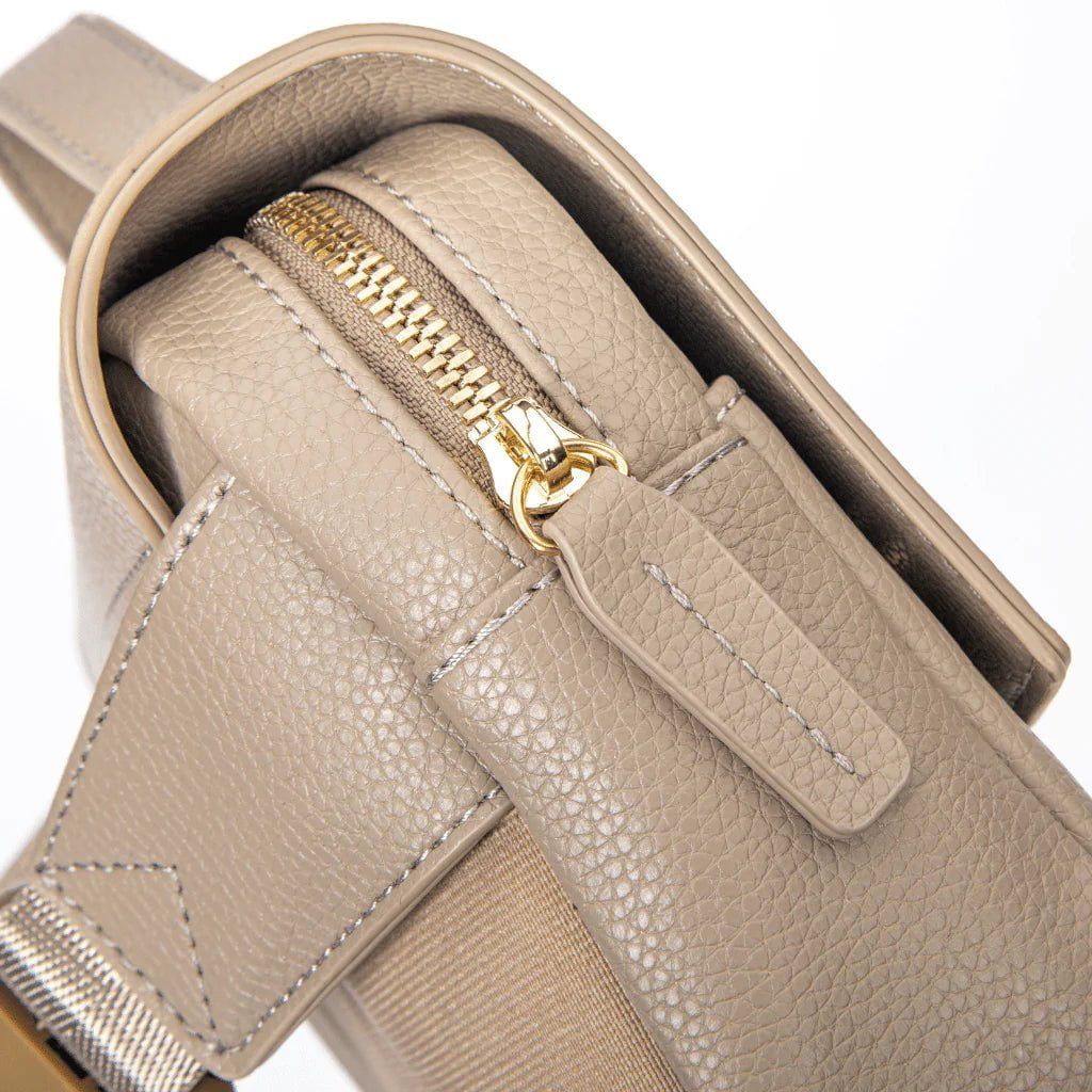 Best Trending Fanny Bag for Women, Lady, Mother, Wife.