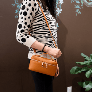 UPPER 549 - Luggage & Bags > Diaper Bags h-brown Signature Lux Bundle: Elegant Tote & Crossbody Set ( Brown )